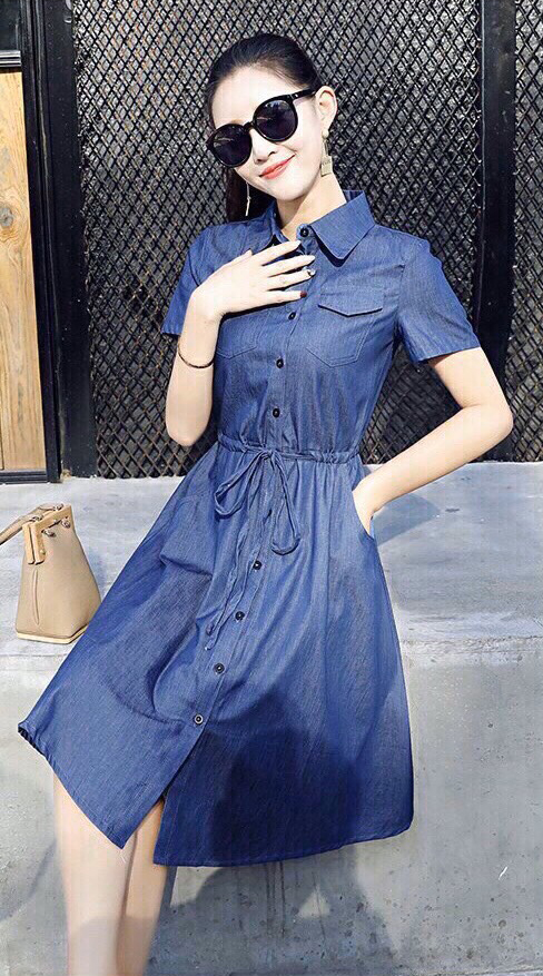 ĐẦM JEAN XOÈ CỔ SƠ MI EO RÚT DÂY